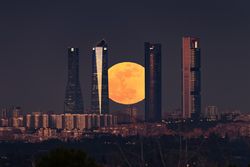 Eclipse penumbral de Luna: visible en España este próximo viernes