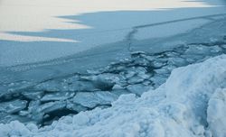 El Ártico se encoge y adelgaza