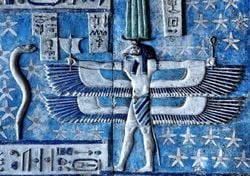 Le bleu qui ne venait pas de la nature : les Égyptiens ont inventé la première couleur artificielle il y a 5 000 ans