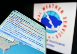El NHC insta a la población a prepararse para la temporada de huracanes