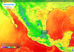 Frío por la noche, ambiente cálido al medio día y lluvias sobre la Península de Yucatán
