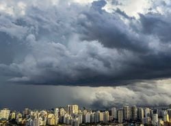 Frente fria traz nova mudança no tempo em 7 estados do Centro-Sul