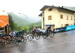 Giro d’Italia, temporali sulle ultime tappe alpine: i dettagli