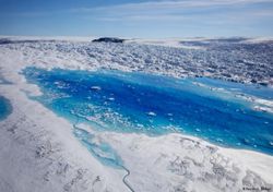 Glaciares de Groenlandia llevan 25 años retrayéndose