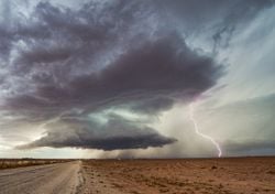 En las próximas horas dejarán lluvias fuertes, viento y granizo en cuatro comunidades
