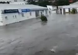 Históricas inundaciones en Sudáfrica con decenas de muertos