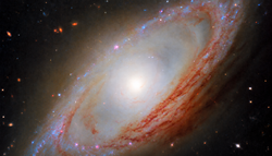 El telescopio Hubble de la NASA detecta una extraña galaxia "desincronizada" a 60 millones de años luz de distancia