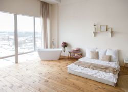 Le futur de votre maison : la baignoire dans la chambre, une tendance devenue accessible !