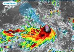 La tormenta Rachel avanza en el Pacífico mexicano reforzando aguaceros intensos y olas de hasta 5 metros