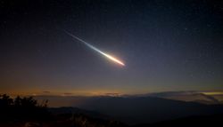 Se aproxima el pico de las dracónidas: tiempo previsto y mejores horas para ver esta lluvia de estrellas desde España