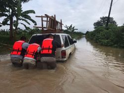 Lluvias intensas se registran en Chiapas dejando algunos daños 