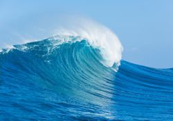Perché il mar Ionio può produrre onde gigantesche?