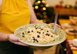 Por quê comemos uva‑passa no Natal? O simbolismo da tradição que atravessa gerações