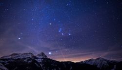¿Por qué algunas estrellas son siempre visibles en el cielo? La rotación de la Tierra podría ser la respuesta