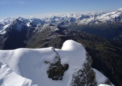 Sempre meno neve su Alpi e Pirenei, ma in arrivo nuovi impianti di risalita