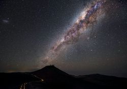 Cielos oscuros de los Andes se salvan, al evitarse la amenaza de la contaminación lumínica para los telescopios de ESO