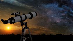 Se acerca el 'súper 12 de agosto': el histórico combo de eclipse solar, perseidas y planetas alineados