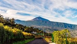 El IGN detecta un aumento de la actividad sísmica bajo el Teide: un geólogo italiano habla del riesgo de erupción