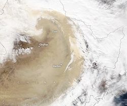 Un día polvoriento en el noreste de China: millones de personas afectadas