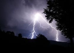 Les images des orages impressionnants qui ont touché la France ! 