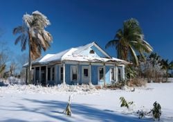 Winterapokalypse bringt historische Schneemengen und eisige Temperaturen!