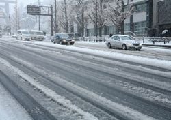 Wintereinbruch in Deutschland : 10, 20, 30 cm Schnee? Ein Experte klärt auf