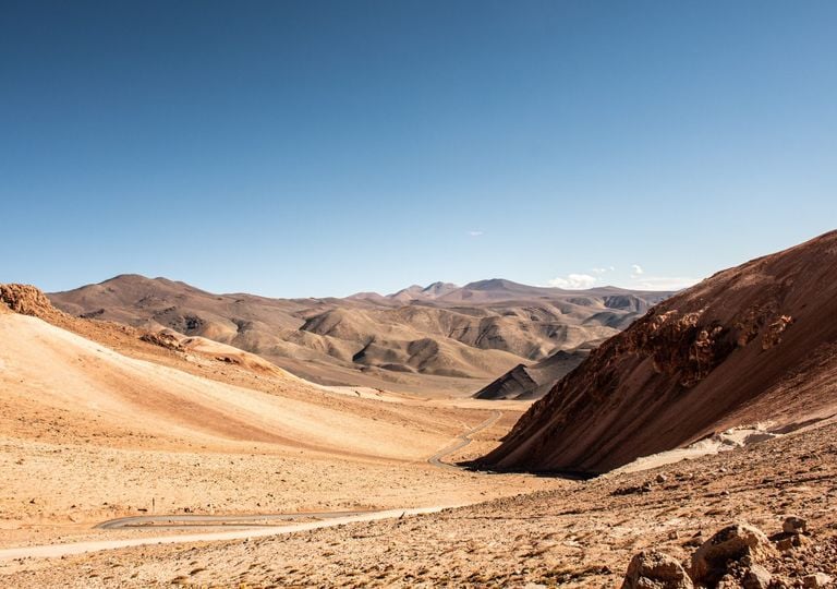 Misteriosos vidrios en desierto de Atacama: descubren cómo se formaron Misteriosos vidrios en desierto de Atacama: descubren cómo se formaron