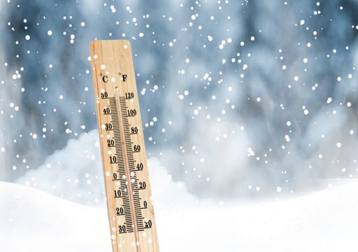 Misura la pioggia con un barattolo e il vento con una pallina: come costruire la tua stazione meteo casalinga