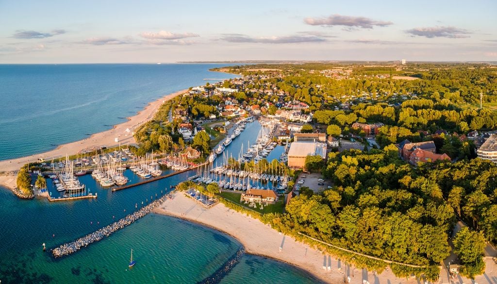 Genussmenschen kommen am Timmendorfer Strand auf ihre Kosten (Foto: Adobe Stock)
