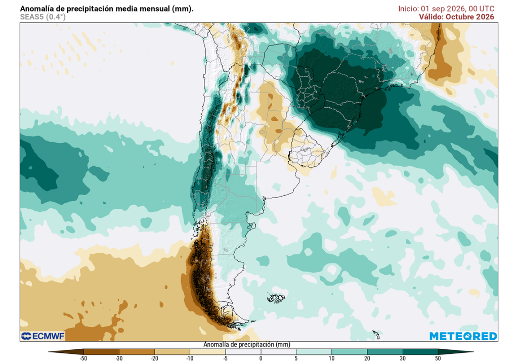 Anomalía mensual de precipitación (mm) para octubre 2026 en Chile. Sobre los valores climatológicos normales (tonos verde), bajo los valores climatológicos normales (tonos marrón) y en torno a los valores climatológicos normales (color blanco).