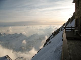 I 40 anni della Capanna Margherita, il rifugio più alto d'Europa