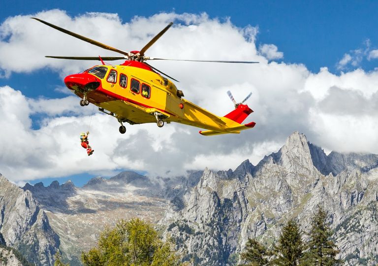 Meteo, pericoli e sicurezza in montagna: dai temporali alla neve estiva, ecco i consigli del meteorologo