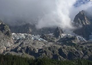 Monte Bianco, torna il rischio crolli sul ghiacciaio di Planpincieux