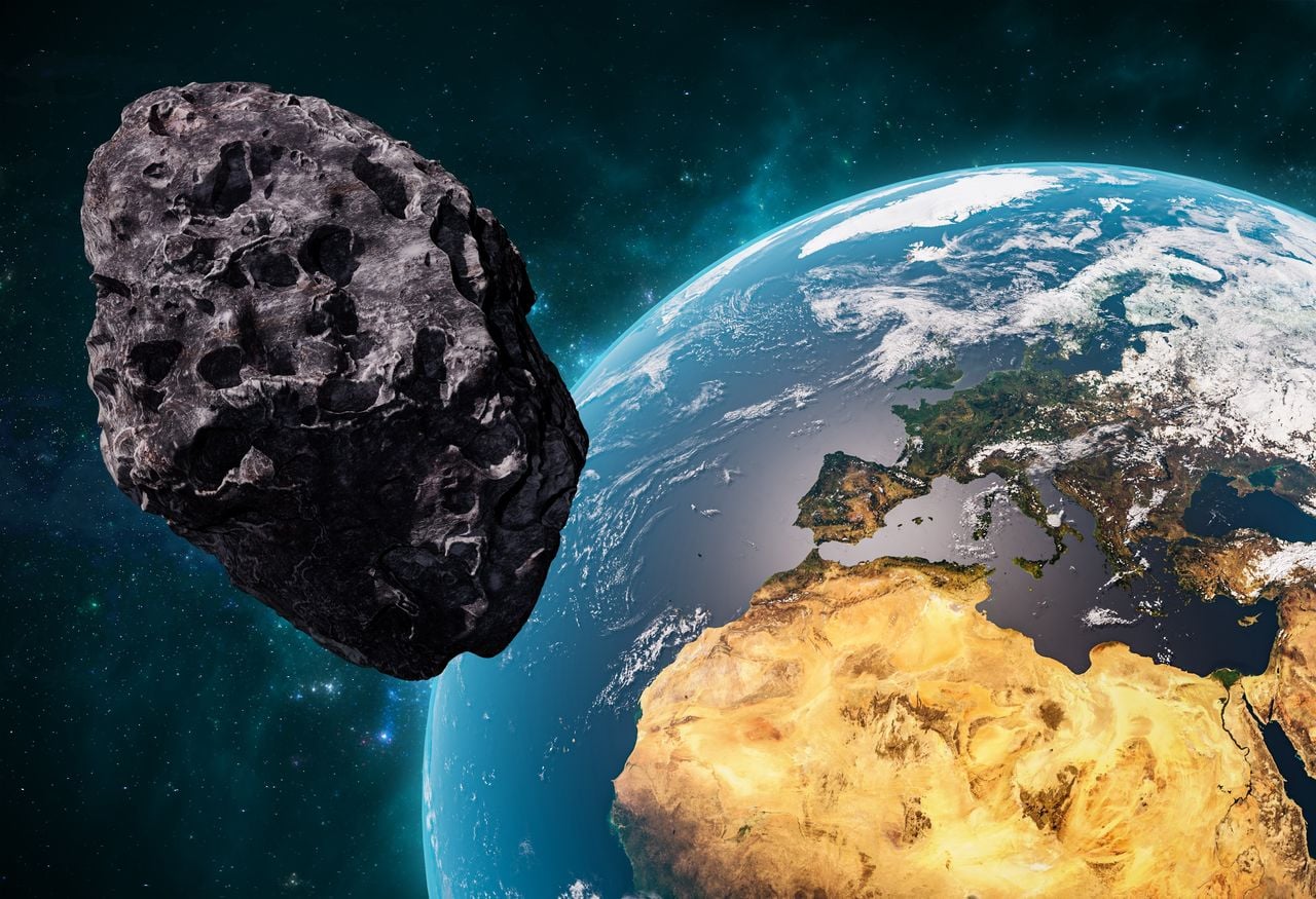 Cool Space Rocks More Than 40,000 Space Rocks Tracked by ESA: How Scientists Find Them ...