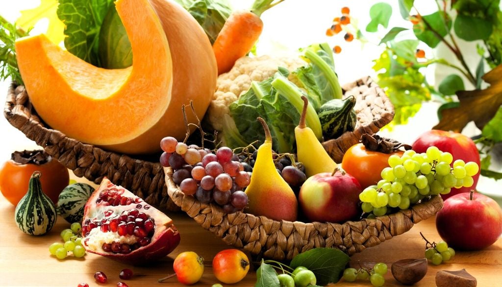 Controllare e pulire regolarmente il cesto della frutta