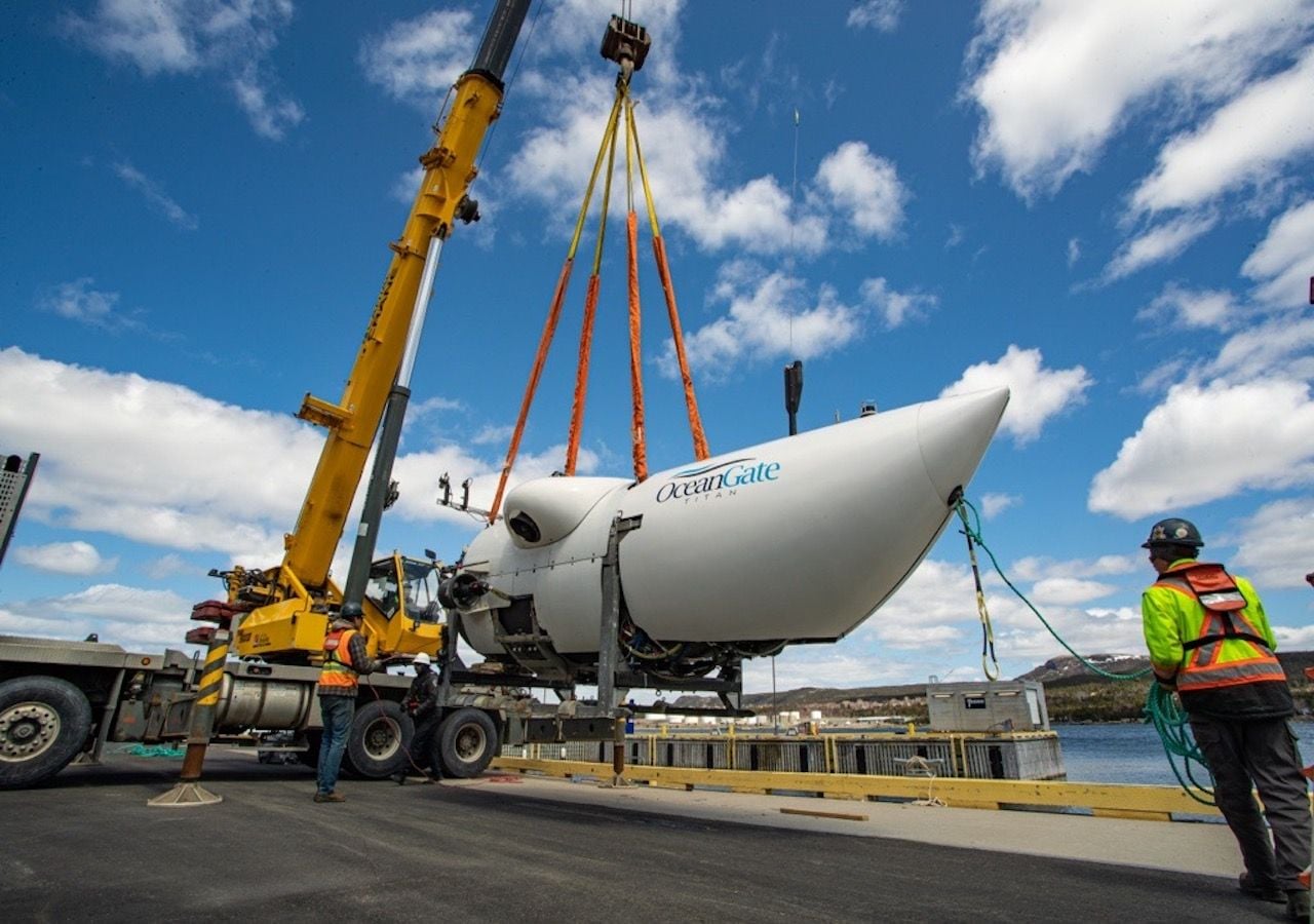 Submarino Titán su tamaño aproximado era de 7 metros y tenia la capacidad de llevar a cinco tripulantes a bordo con el objetivo de explorar el Titanic.