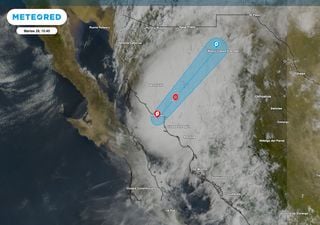 Muy cerca de Sonora, el hurac&aacute;n Polo cat. 1 a solo 20 km de Guaymas listo para su 2do impacto en M&eacute;xico con 120 km/h