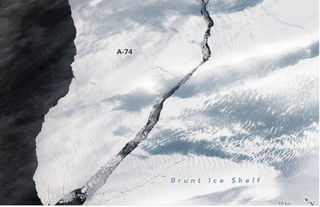 Nace el gigantesco iceberg A-74
