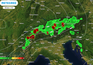 Nach Sturm am Wochenende nun bis zu 25 cm Neuschnee in den Alpen – heftige Niederschläge erhöhen Risiko für Murenabgänge