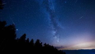 Nachtleuchtende Wolken: Besonderes Himmelsph&auml;nomen zieht alle Blicke auf sich