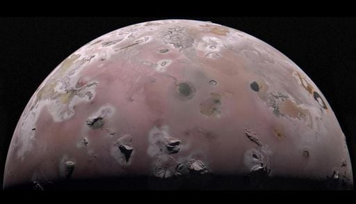 NASA-Sonde Juno offenbart geheime Hitze und &uuml;berraschend glatte Landschaft des Jupitermondes Io