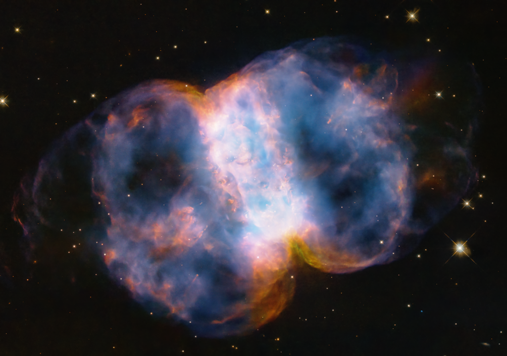 Messier 76 foi escolhida como o alvo fotografado para comemorar os seus 34 anos