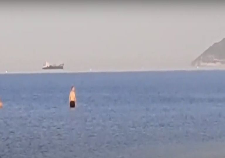 Navio a “voar” sobre o mar? Conheça o misterioso efeito Fata Morgana! Navio a “voar” sobre o mar? Conheça o misterioso efeito Fata Morgana!