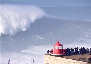 Nazaré: ondas gigantes num dia histórico para os surfistas!