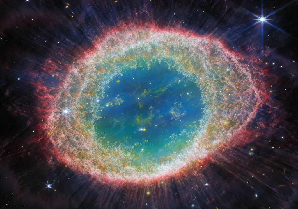 Nebulosa del anillo telescopio espacial James Webb Hubble