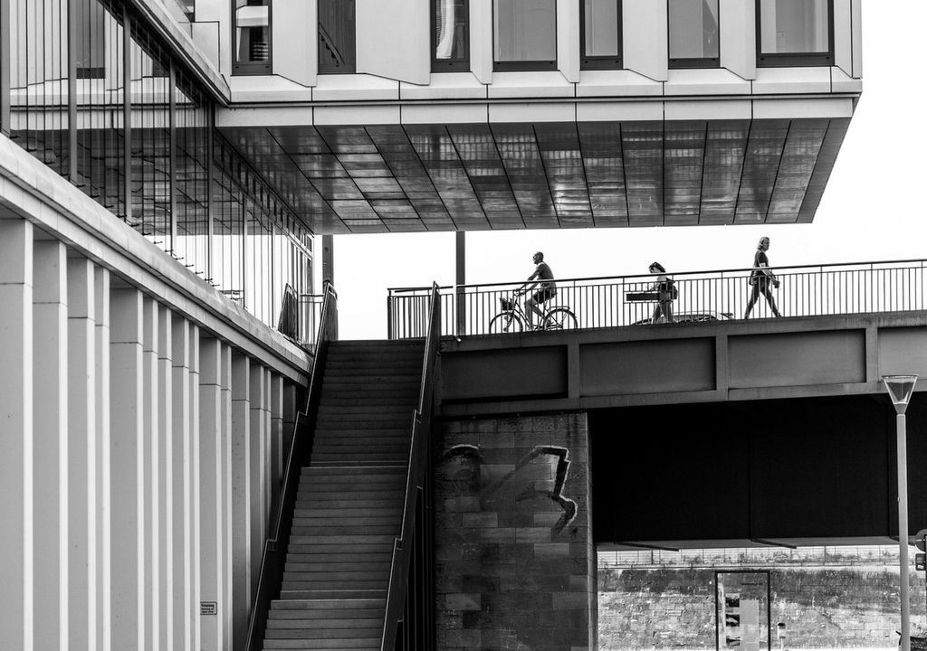Stadtbewohner haben nachgewiesener Maßen mehr Stress als Landbewohner – trotz der zahlreichen Vorteile des Stadtlebens. Stadtbewohner haben nachgewiesener Maßen mehr Stress als Landbewohner – trotz der zahlreichen Vorteile des Stadtlebens.