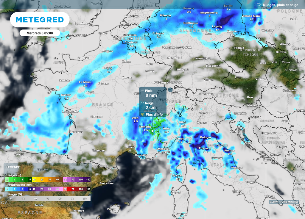 Mercredi matin, des pluies vont stagner en Rhône-Alpes, donnant de la neige dès 1800m sur les Alpes, parfois en forte quantité.