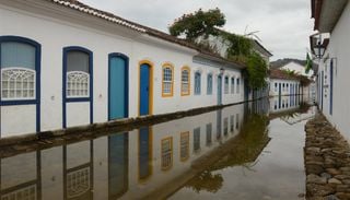 Nem carros, nem asfalto: a cidade incomum onde as ruas s&atilde;o "limpas" pela mar&eacute; duas vezes ao dia