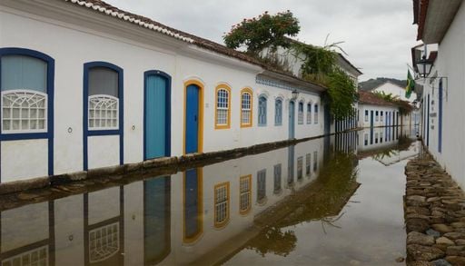 Nem carros, nem asfalto: a cidade incomum onde as ruas s&atilde;o "limpas" pela mar&eacute; duas vezes ao dia