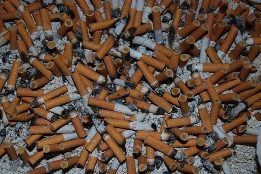 Perjudicial para la salud y para el medio ambiente: el impacto ambiental de los residuos del tabaco